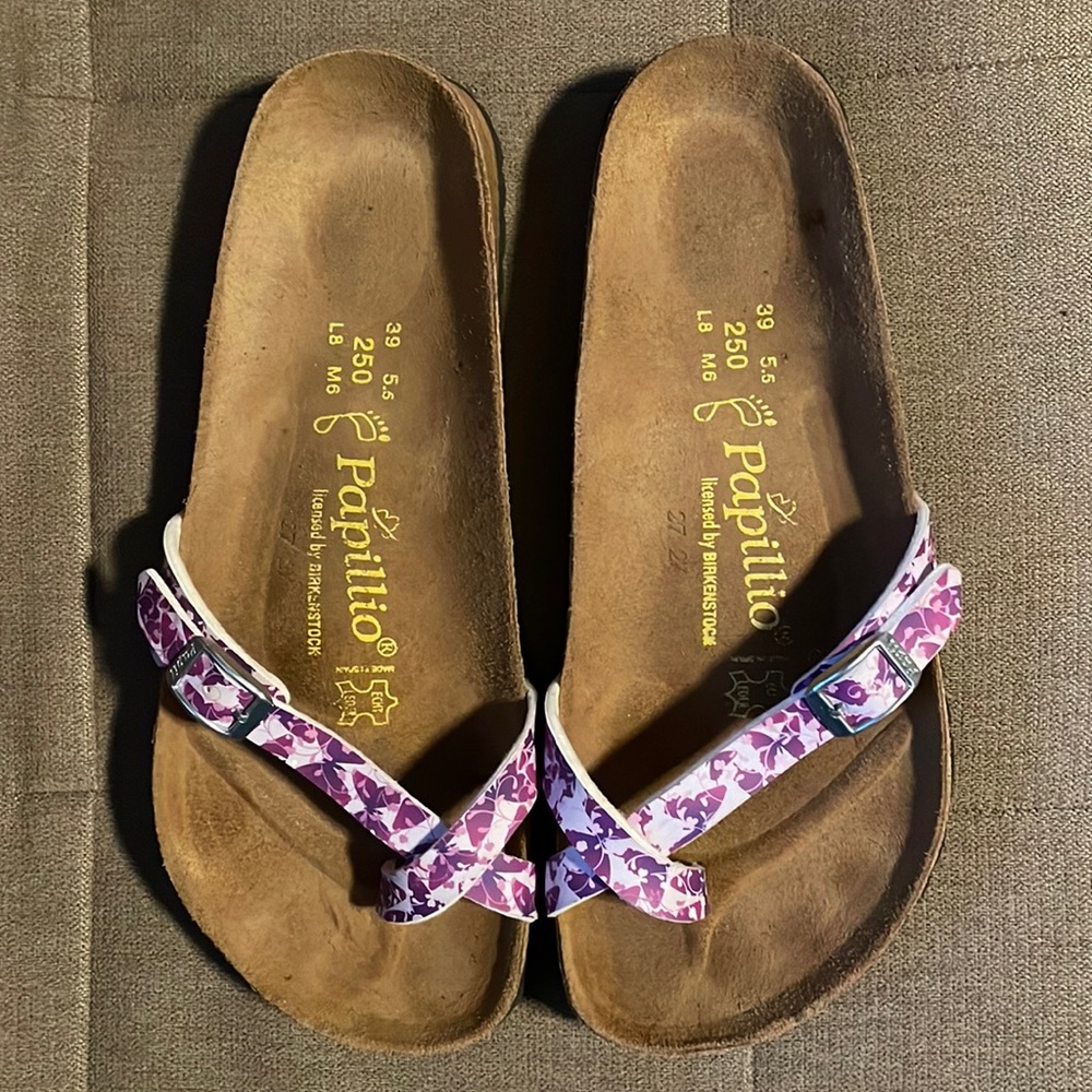 Birkenstock Papillio size 39. Like new.
